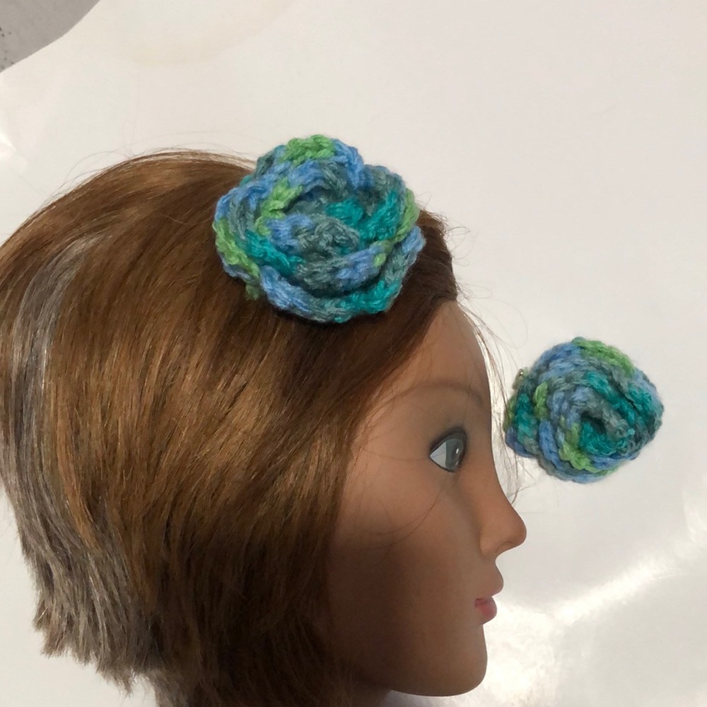 New Handmade Crochet Forever Flowers hair clips set